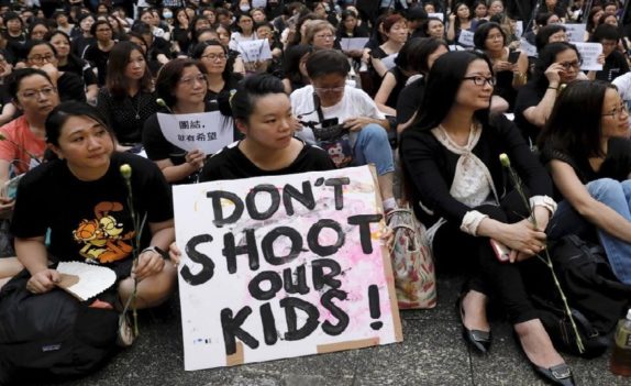 Hong Kong on edge, more protests over extradition bill loom