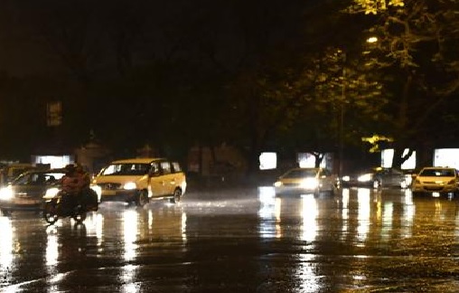 Rains in some parts of Delhi brings relief from heat