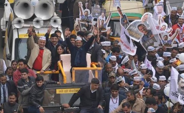 Kejriwal kick-starts his nomination rally